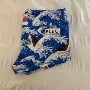 Fleo originals in jaws